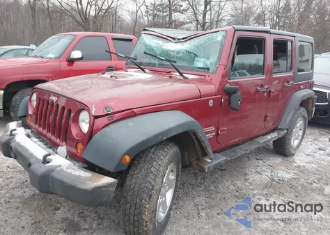 2013 Jeep Wrangler Unlimited Sport z USA, uszkodzony, nr VIN 1C4BJWDGXDL542548